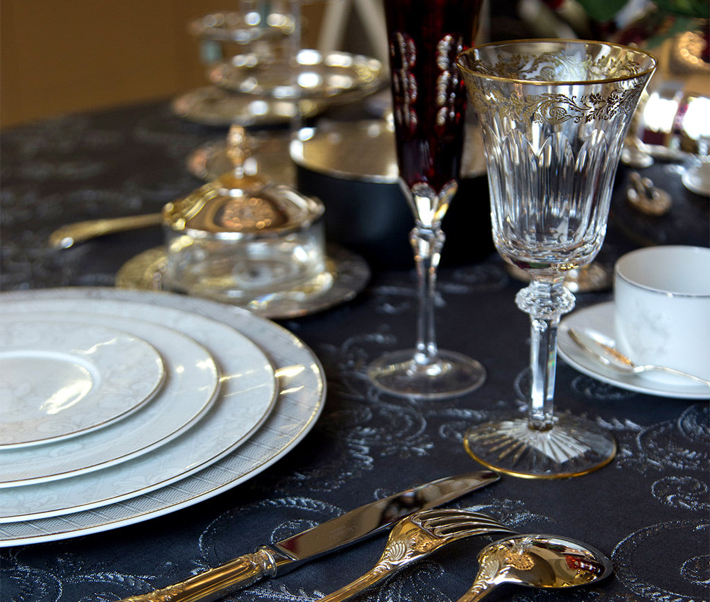 El arte de la mesa perfecta: Cómo crear una ambientación única para tus comidas