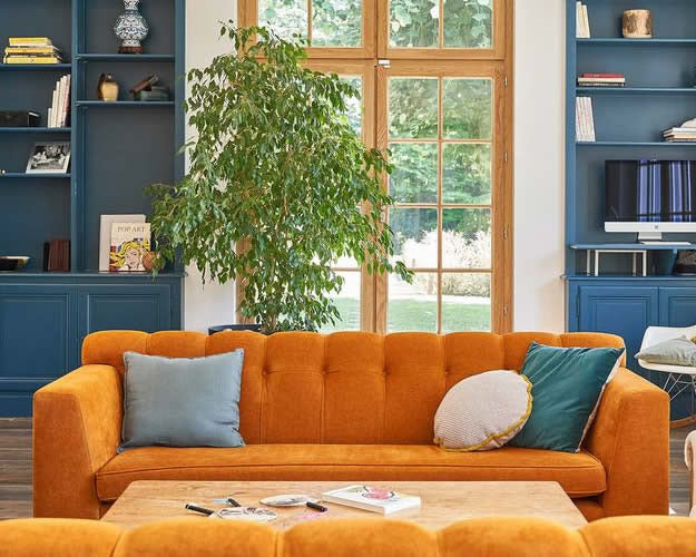 Un 2022 vibrante y tropical con Mango Sorbet y Atlantic Blue